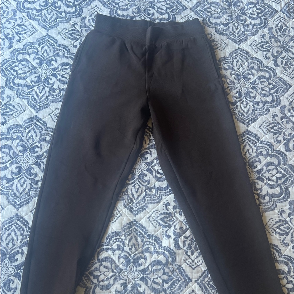 High waisted chocolate brown Paragon Jogger Pants with pockets.